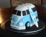 Cute VW Kombi Cake